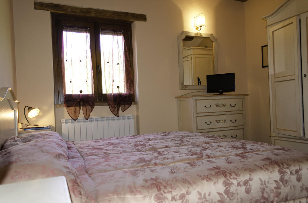 Agriturismo Pompagnano Ruang foto