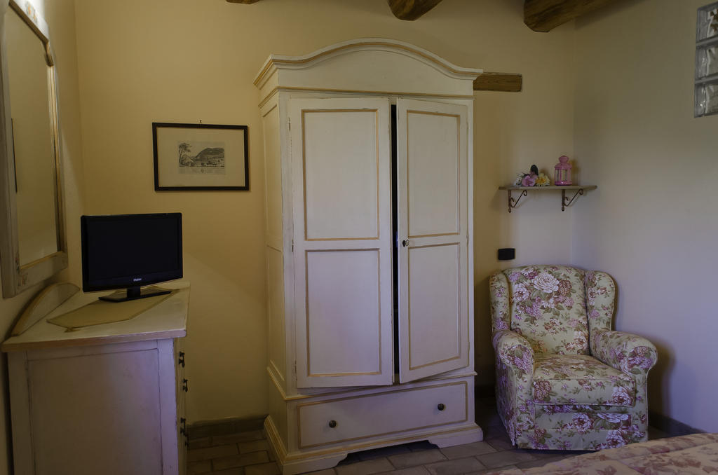 Agriturismo Pompagnano Ruang foto