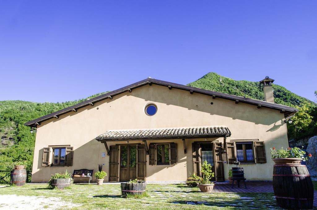 Agriturismo Pompagnano Bagian luar foto